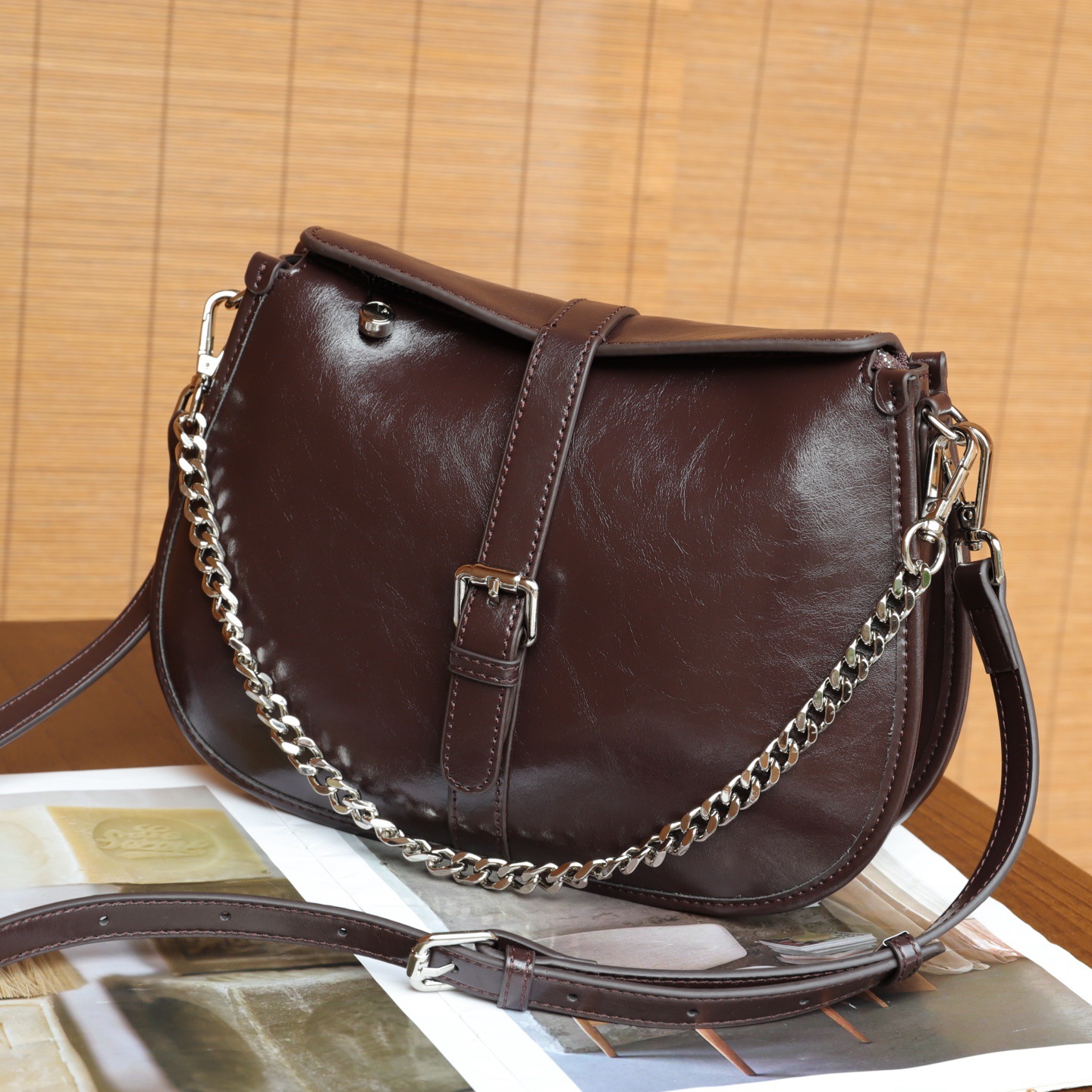 Cross-border Top-layer Genuine Leather Saddle Bag, Versatile And High-end Feeling, Women's Fashion Simple Shoulder Chain Underarm Bag 4