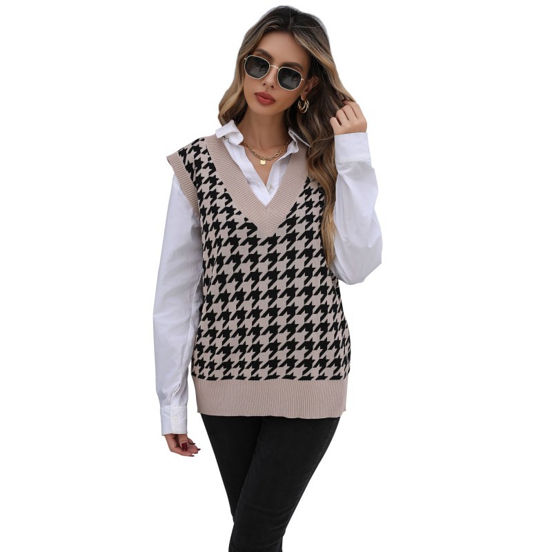 Women's Thousand Bird Check V-neck Loose Knit Vest