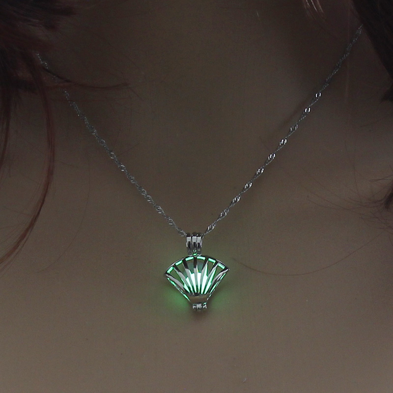 Colorful glow-in-the-dark Shell Necklace