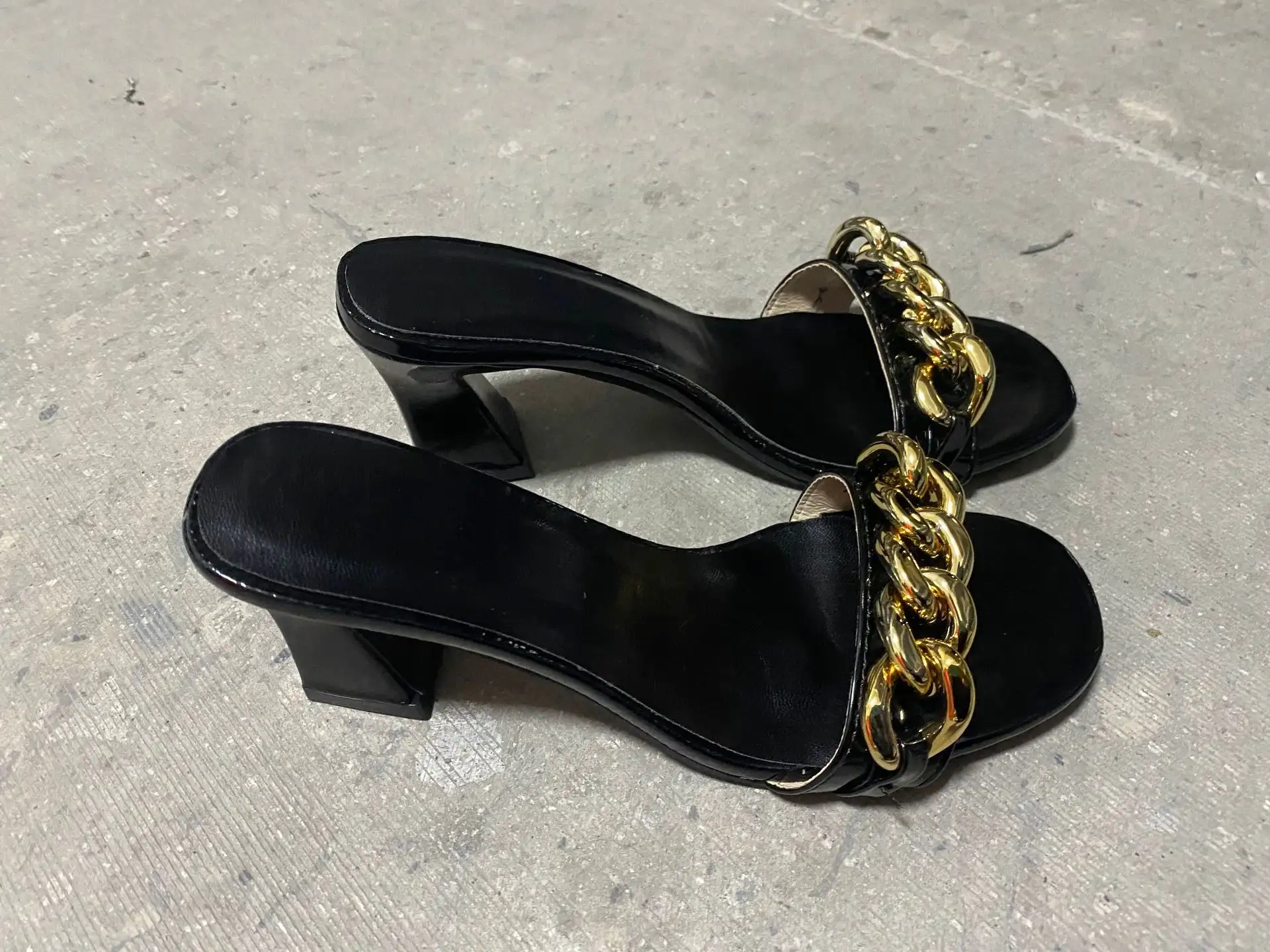 Women's Round Head Thick Heel Fashion Slippers
