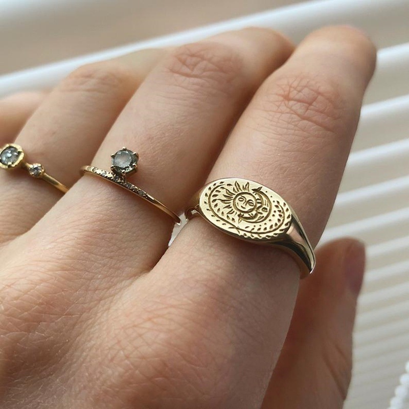 Title 2, Fashion New Retro Sun and Moon Ring. Stylish vi...