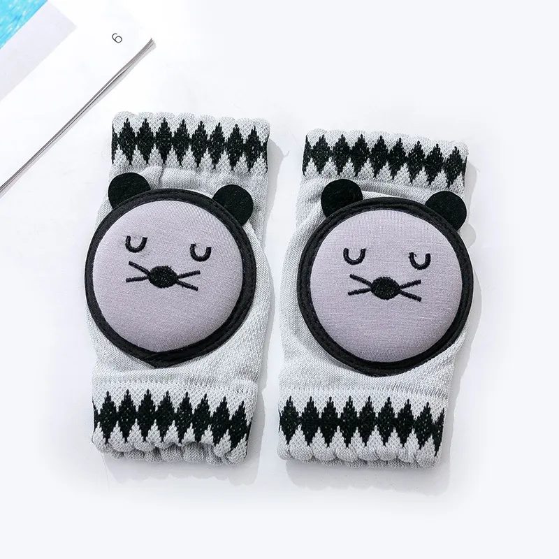 Baby crawling knee pads – image 10