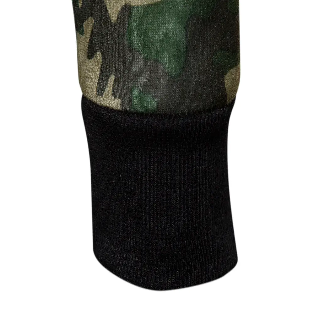 Men's Camouflage Stitching Solid Color Round Neck Sweater