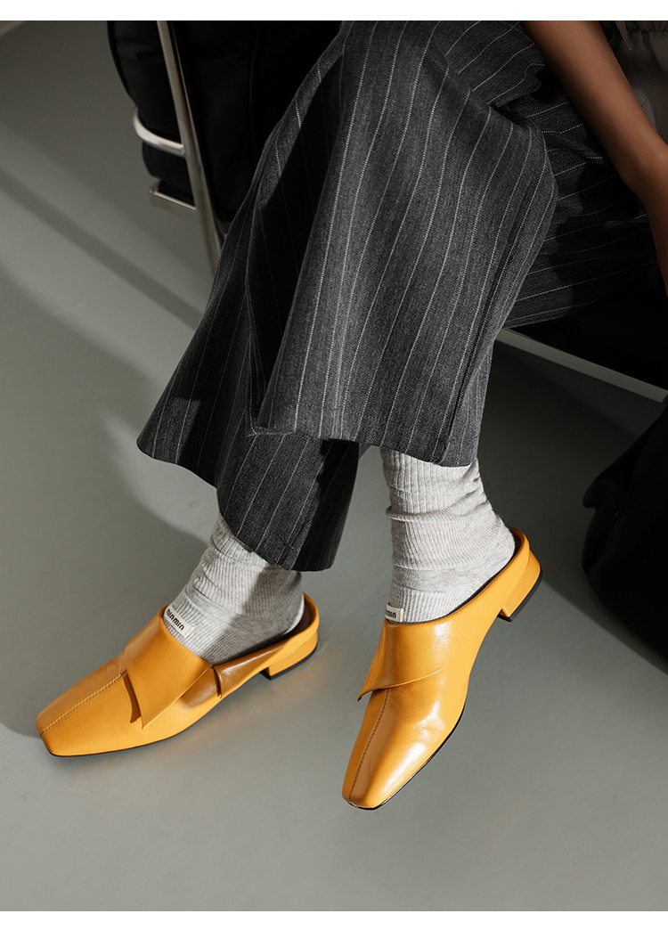 Vintage Cowhide Mules – Heel Detail, Sarah Express