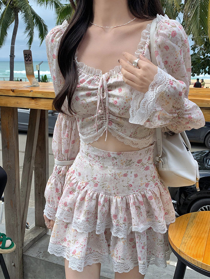 Sweet Tea Beauty Half Skirt Set Flare Sleeve Fragmented Flowers