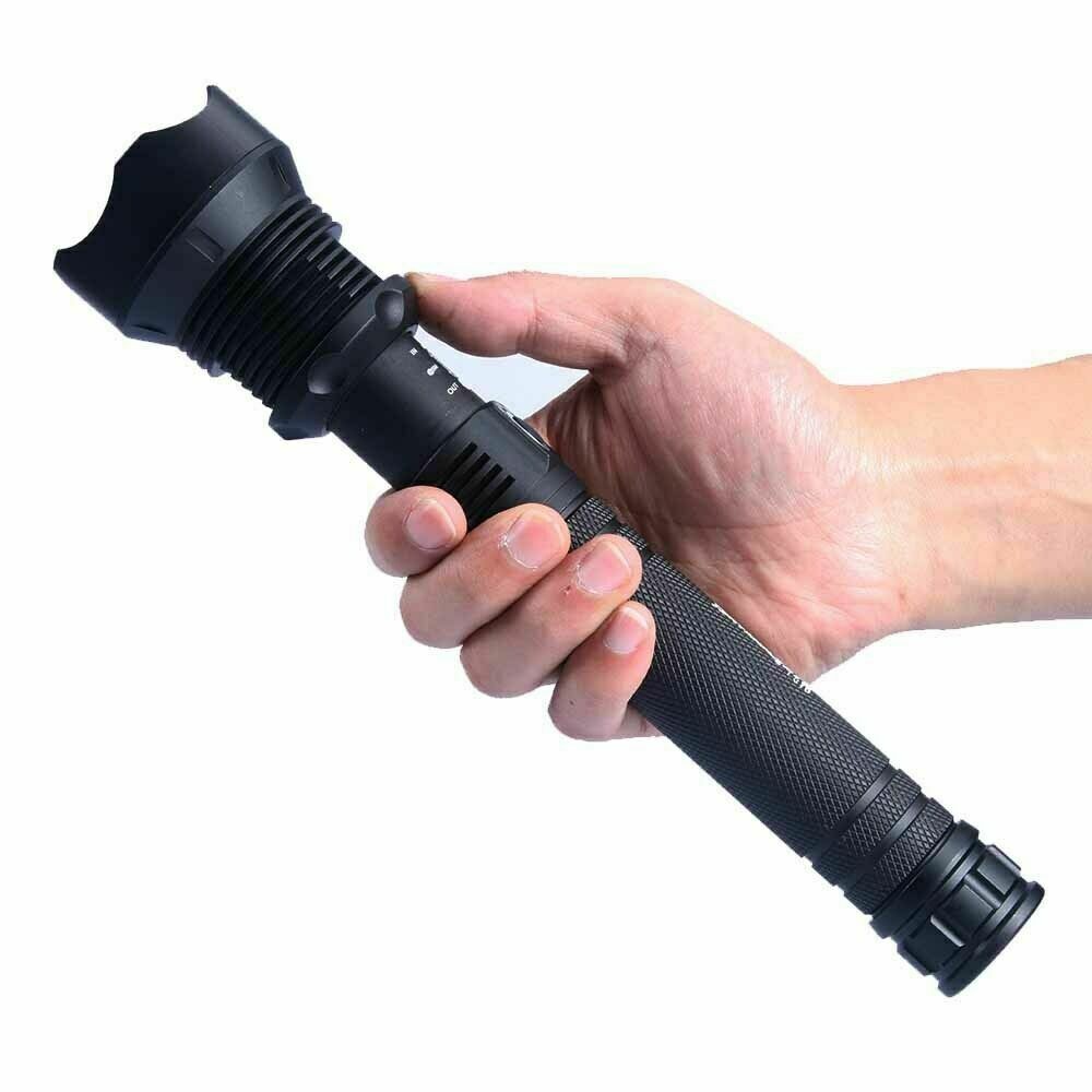LED Zoom Flashlight