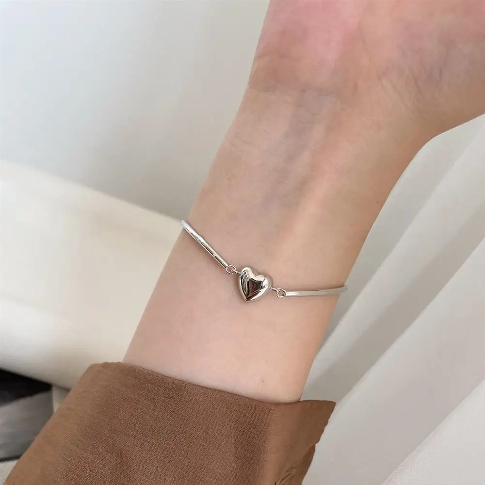 Women's Fashion Love Curve Bracelet