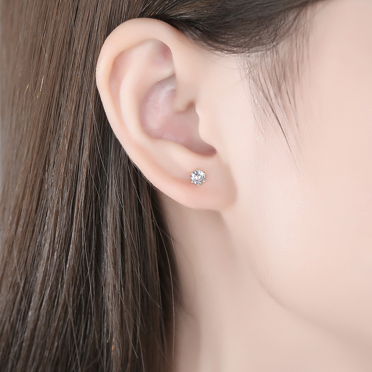 Women's Fashion Simple Zircon Stud Earrings