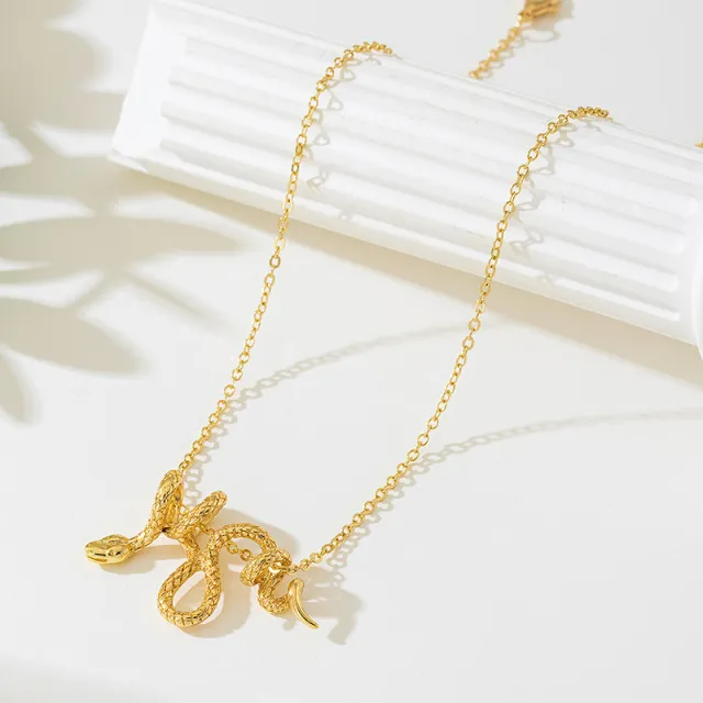 Wrapped Snake Necklace For Women Cool Stylish Design Serpentine Pendant Niche Creativity Versatile Collarbone Chain Banquet X2735Gold - Shop at LoveMi
