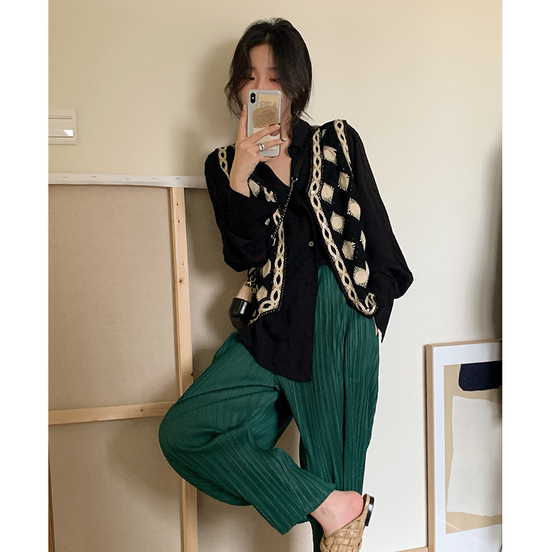 Women's Black Rhombus Retro Knitted Vest