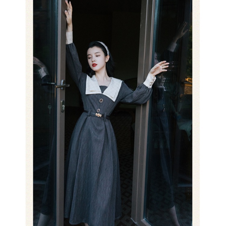 Long Sleeve Retro Dress, picture 4 of 7