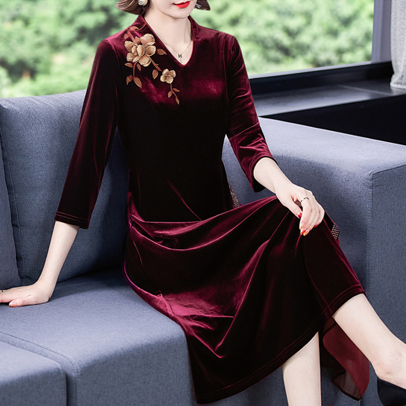 Long Sleeve Gold Velvet Dress High-end Western Style