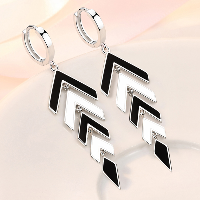Women's Fashion Cut Head Drop Earrings