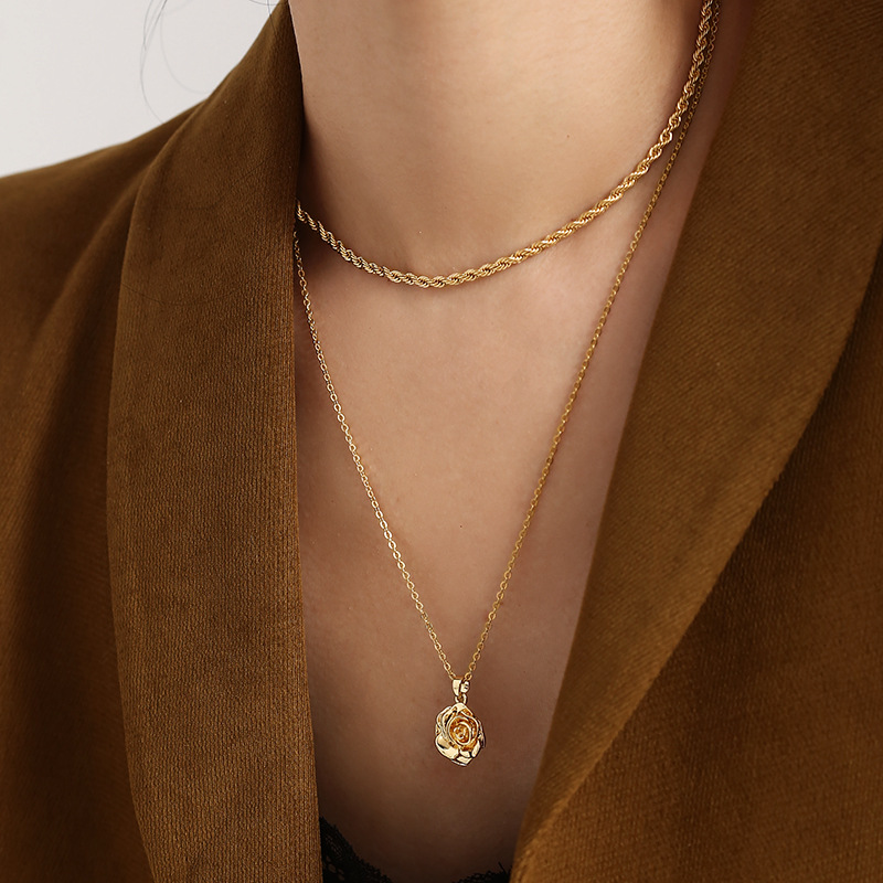 Multi-layer Necklace Female Ins Snake Bone Chain Fashion Simple High-end