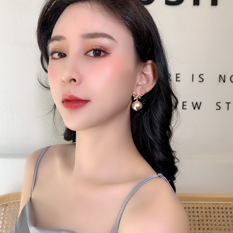925 Silver Needle Zircon Pearl Simple Korean Retro Net Red Earrings