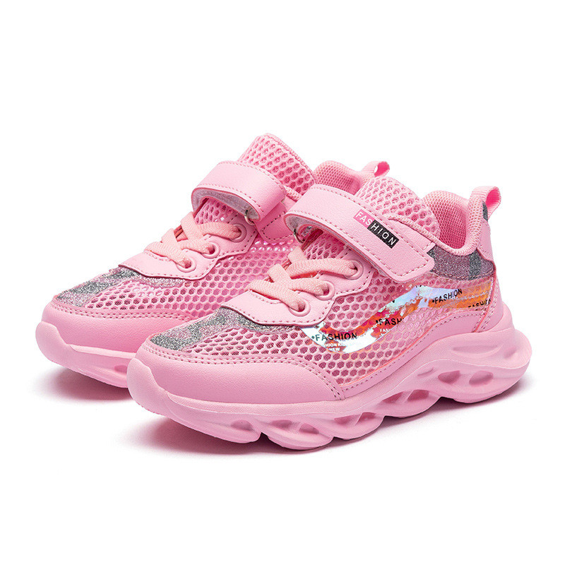 Title 9, Three-layer mesh girls sneakers