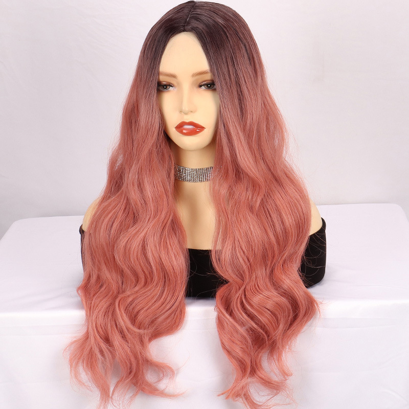 Mid Length Curly Hair With Large Waves And Gradient Smoke — foto 9