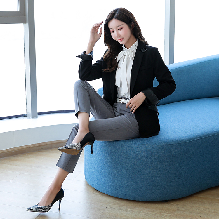 Thin And Straight Student Occupational Cropped Trousers