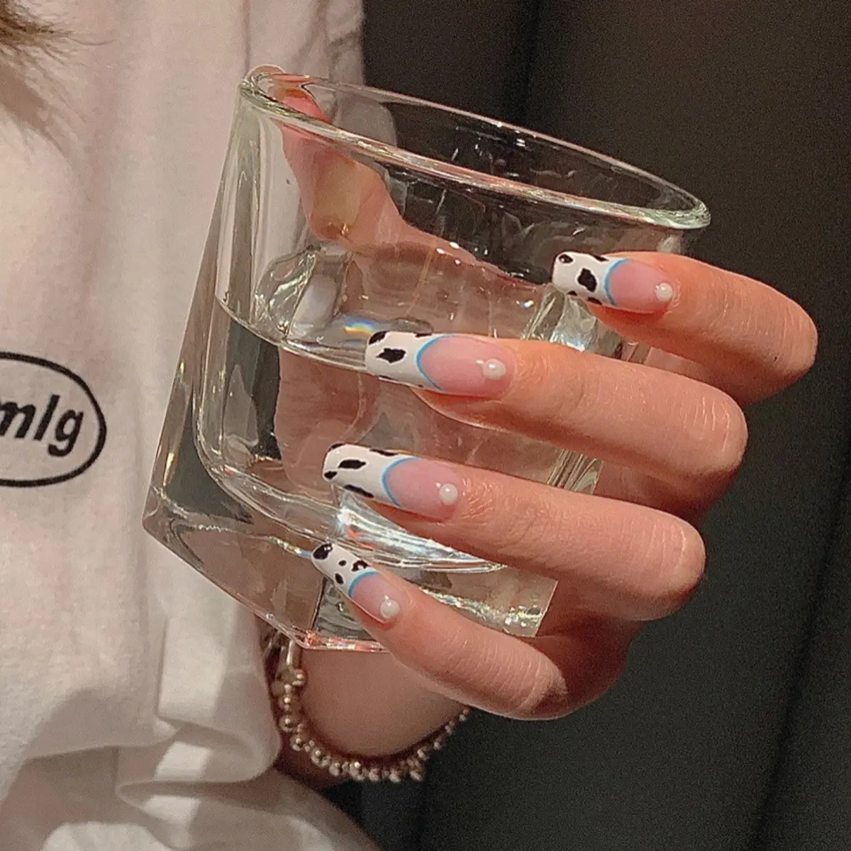 Milk Stripe Long Ballet Pearl Wear Nail