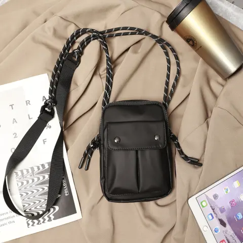 Men and Women's Personalized Casual Crossbody Bags Are Fashionable