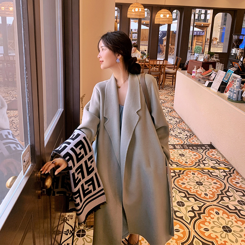 Title 6, A minimalist mid-length woolen coat