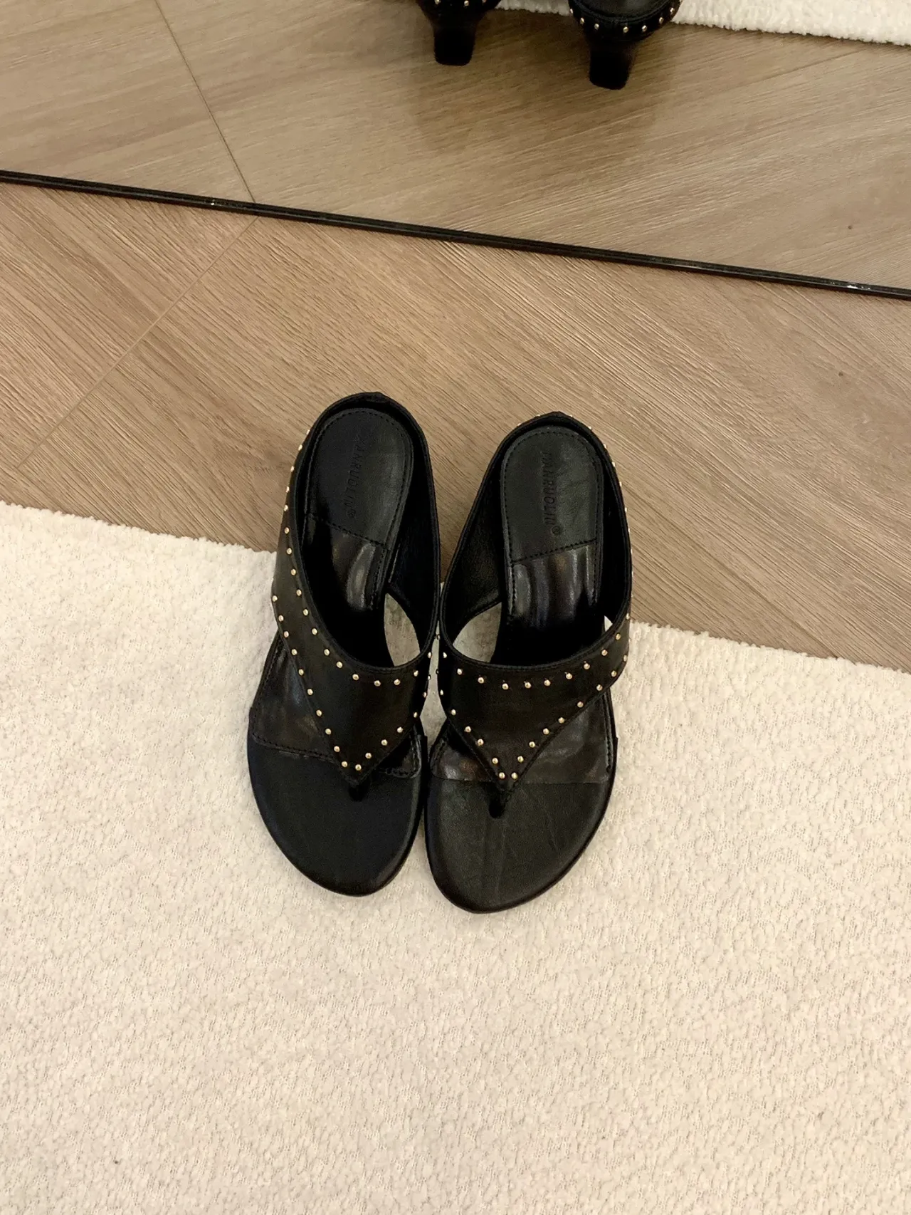 2026 Spring Summer New French Suede Vintage