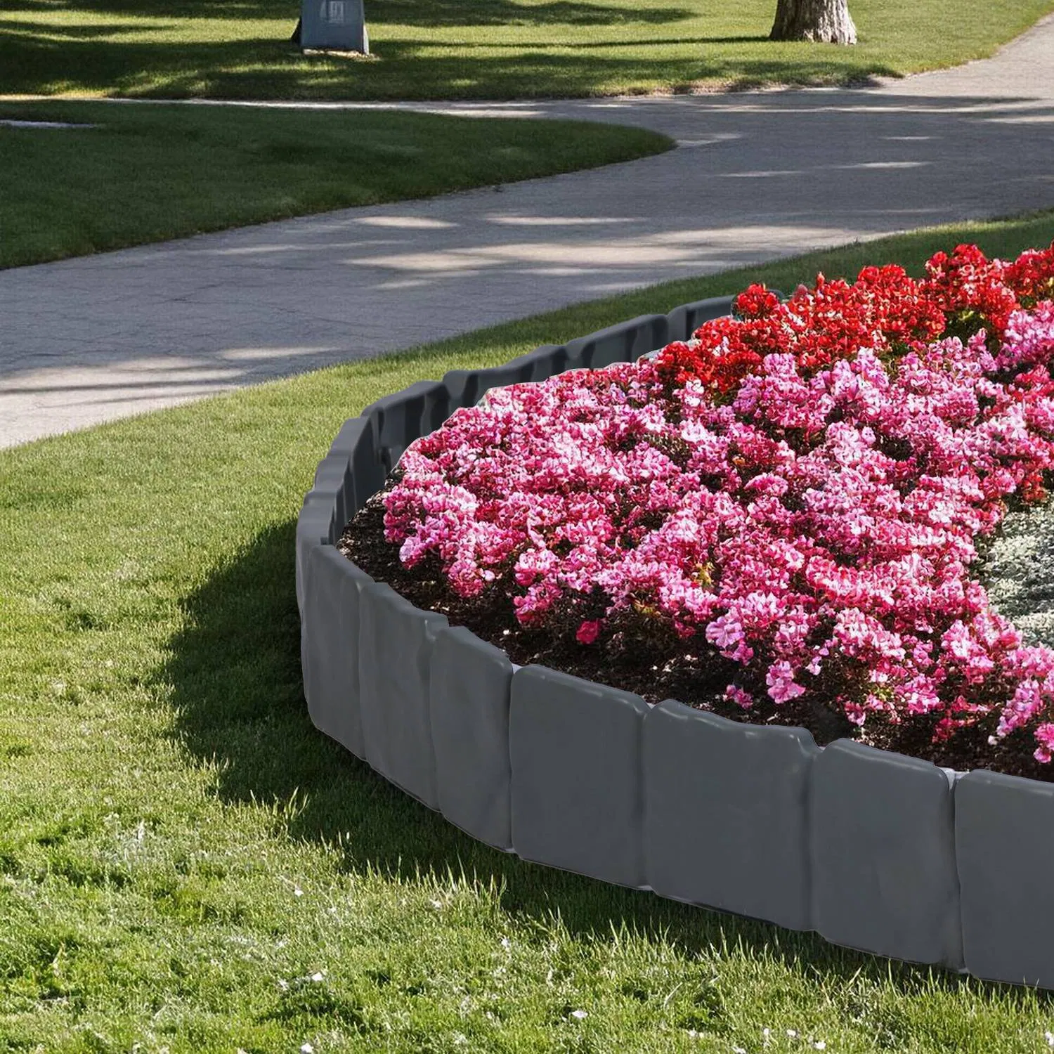 Cobblestone Landscape Edging Kit with Spikes