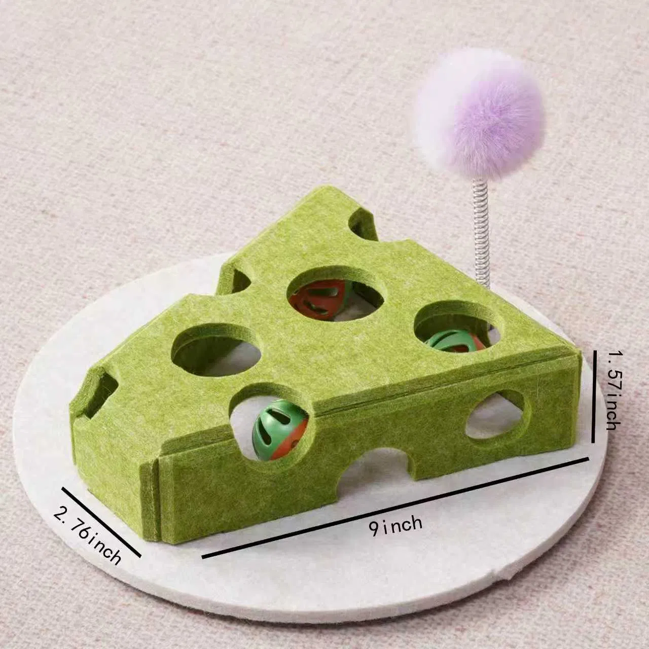 Eco-Friendly Cat Scratcher Toy with Interactive Balls KittenLounge Furniture Protector Multipurpose Cats Play Board forPlaying Clawing Square Design Green & Yellow Felt SisalMaterial Compact Size 30cm