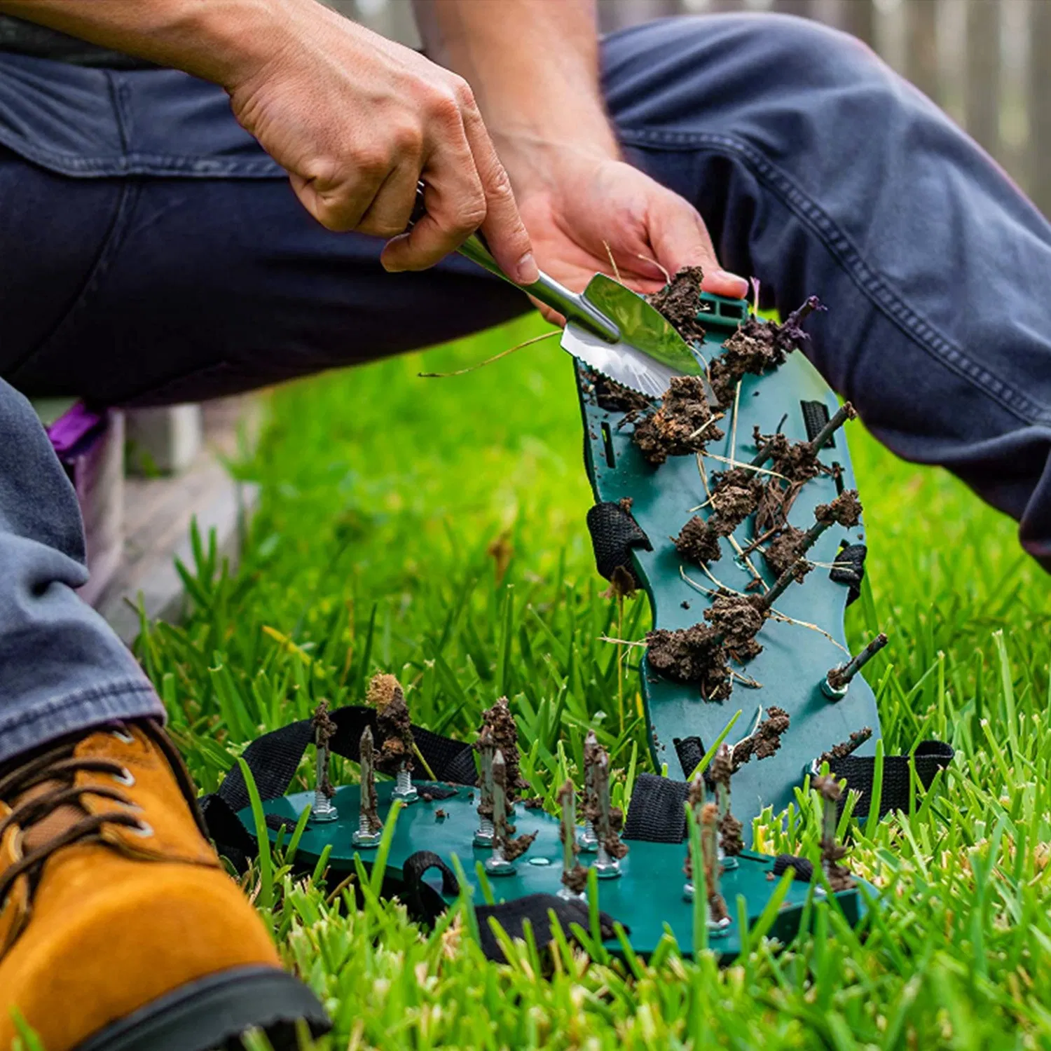 Lawn Aerator Shoes with Straps, picture 2 of 3