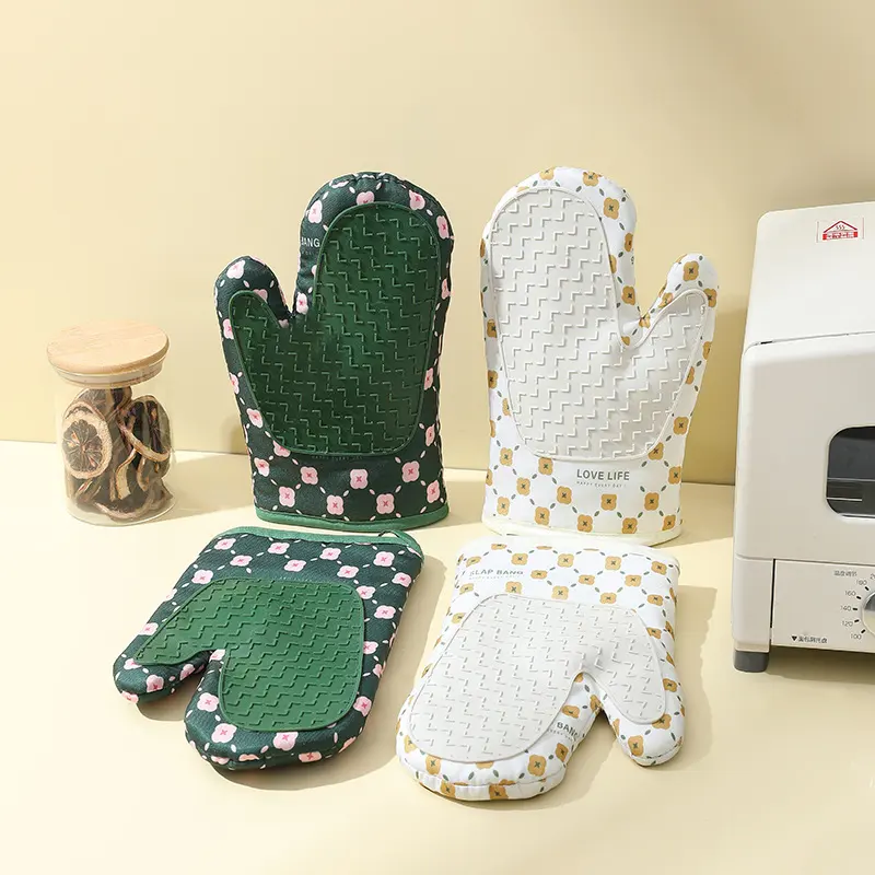 Anti-Scalding Microwave Cotton Non-Slip Insulation Gloves Oven Mitts Kitchen