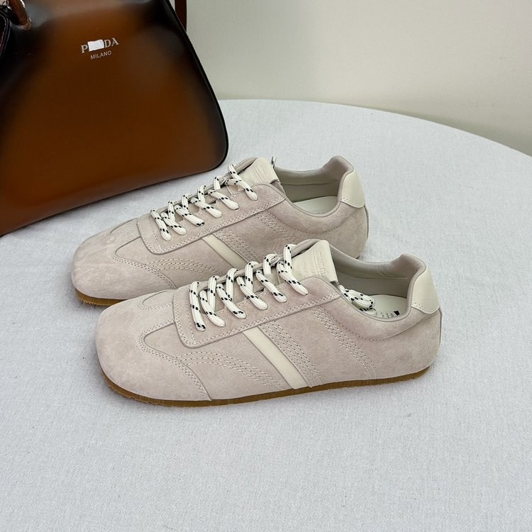 Women's ugly cute skate shoes – lifestyle shot worn outdoors