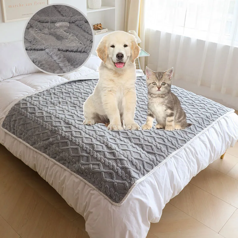 Pet Plush Blanket Thick Warm Waterproof Machine Washable Soft