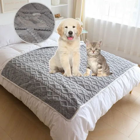 Pet Plush Blanket Thick Warm Waterproof Machine Washable Soft