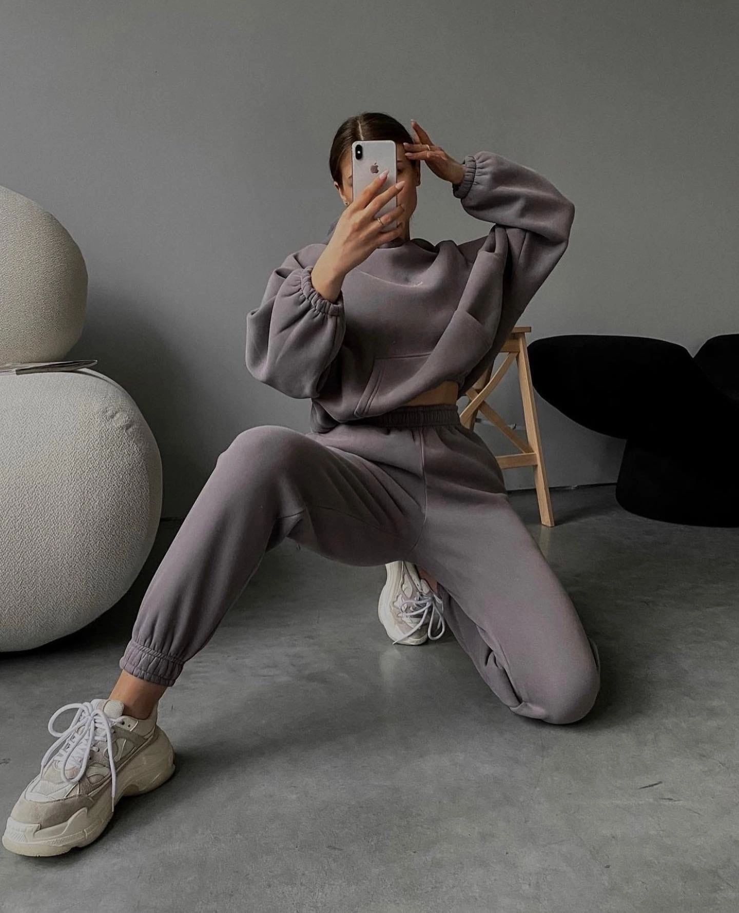 Fashionable New Style Sports Knitting Suit For Women