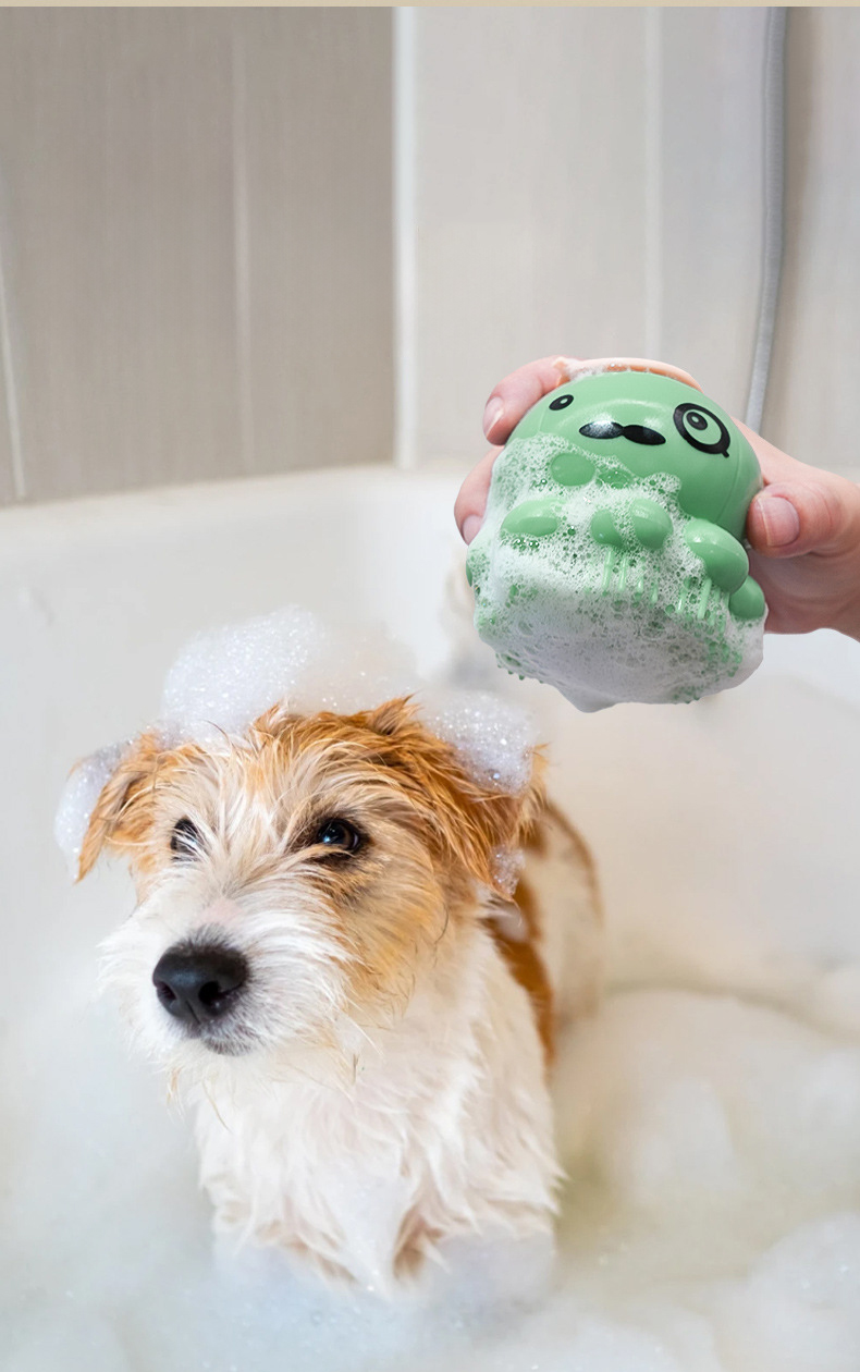 Title 7, Pet Bath Brush With Body Wash Dog Bath Device C...