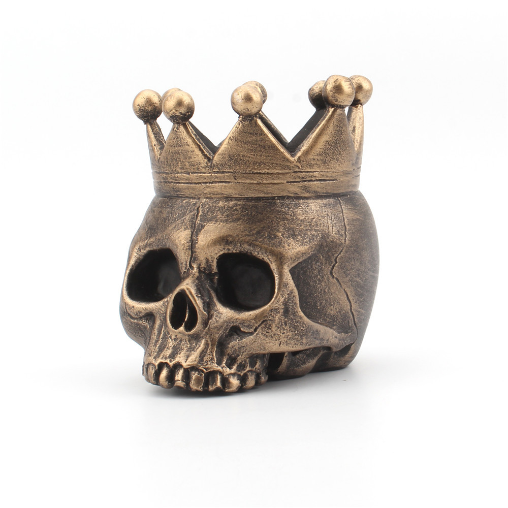 Resin crown skull candle holder halloween atmosphere