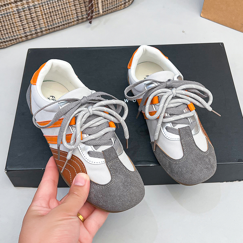 Retro Training Shoes Women 2026 Spring New Trending Classic Stylish Casual Shoes Versatile Forrest Gump Shoes Women
