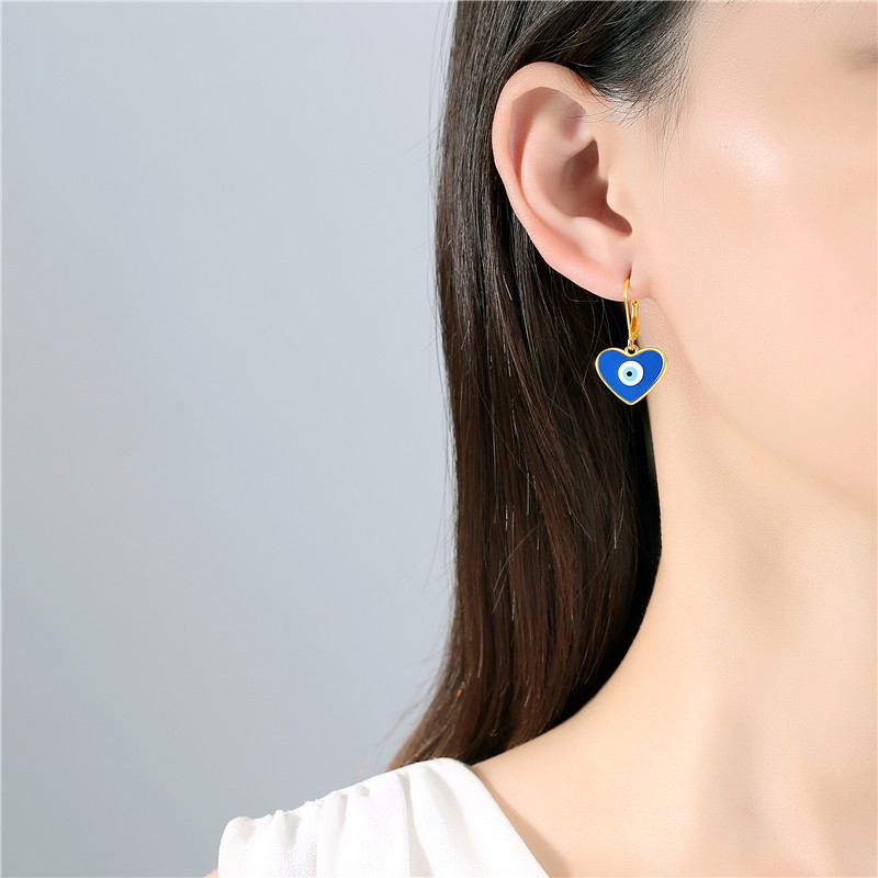 Women's Fashionable Heart Shaped Sterling Silver Earrings