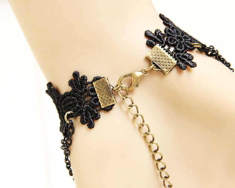 European And American Vampire Love Retro Lace Women's Bracelet