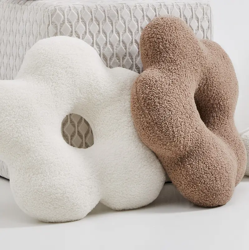 Geometric Creative Hollow Flower Pillow Office