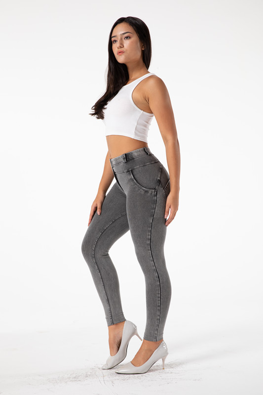 Title 5, Shascullfites Melody Regular Waist Gray Jegging...