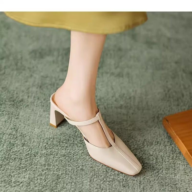 Women's block heel mule sandals – beige and nude color lifestyle shot