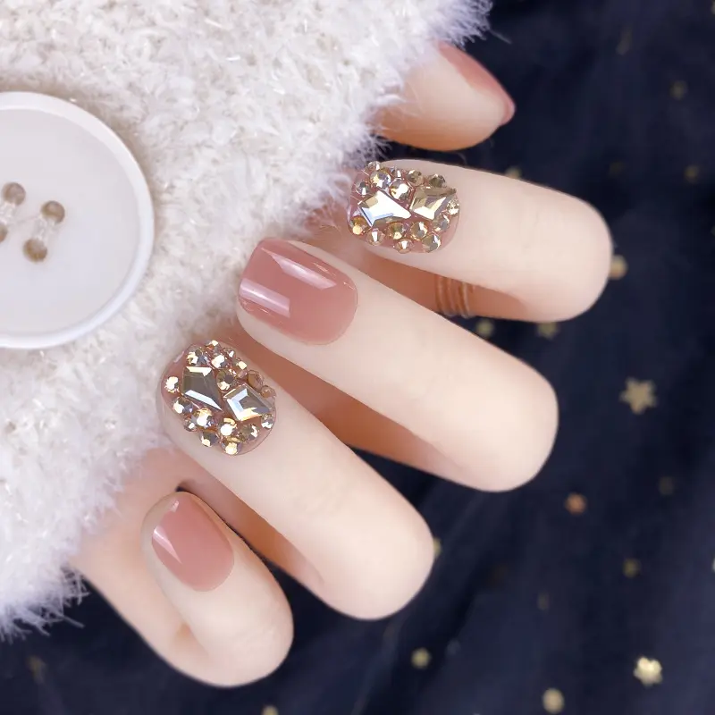Champagne Gold Full Diamond Manicure Patches Wearing