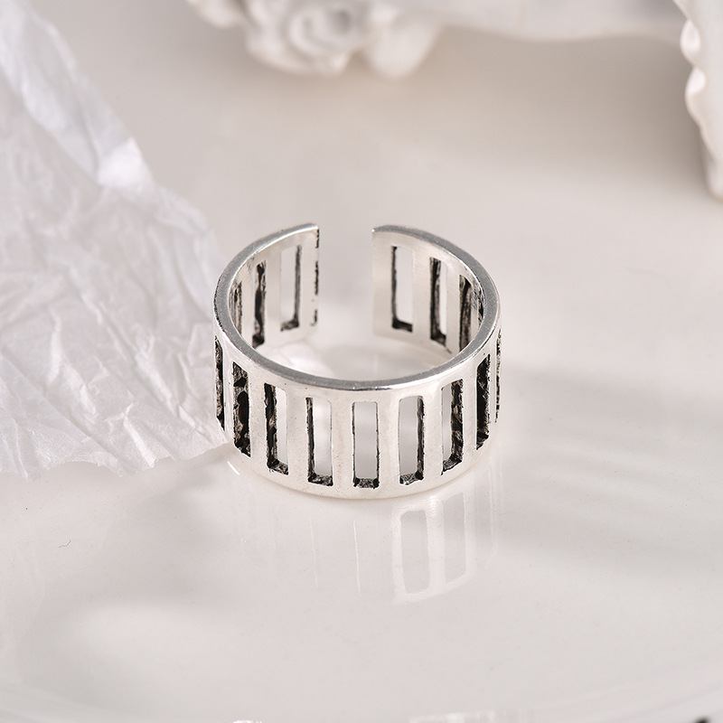 Copper Retro Twine Cross Connect Ring