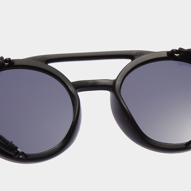 Title 7, American Round Frame Classic Punk & Rock Windpr...