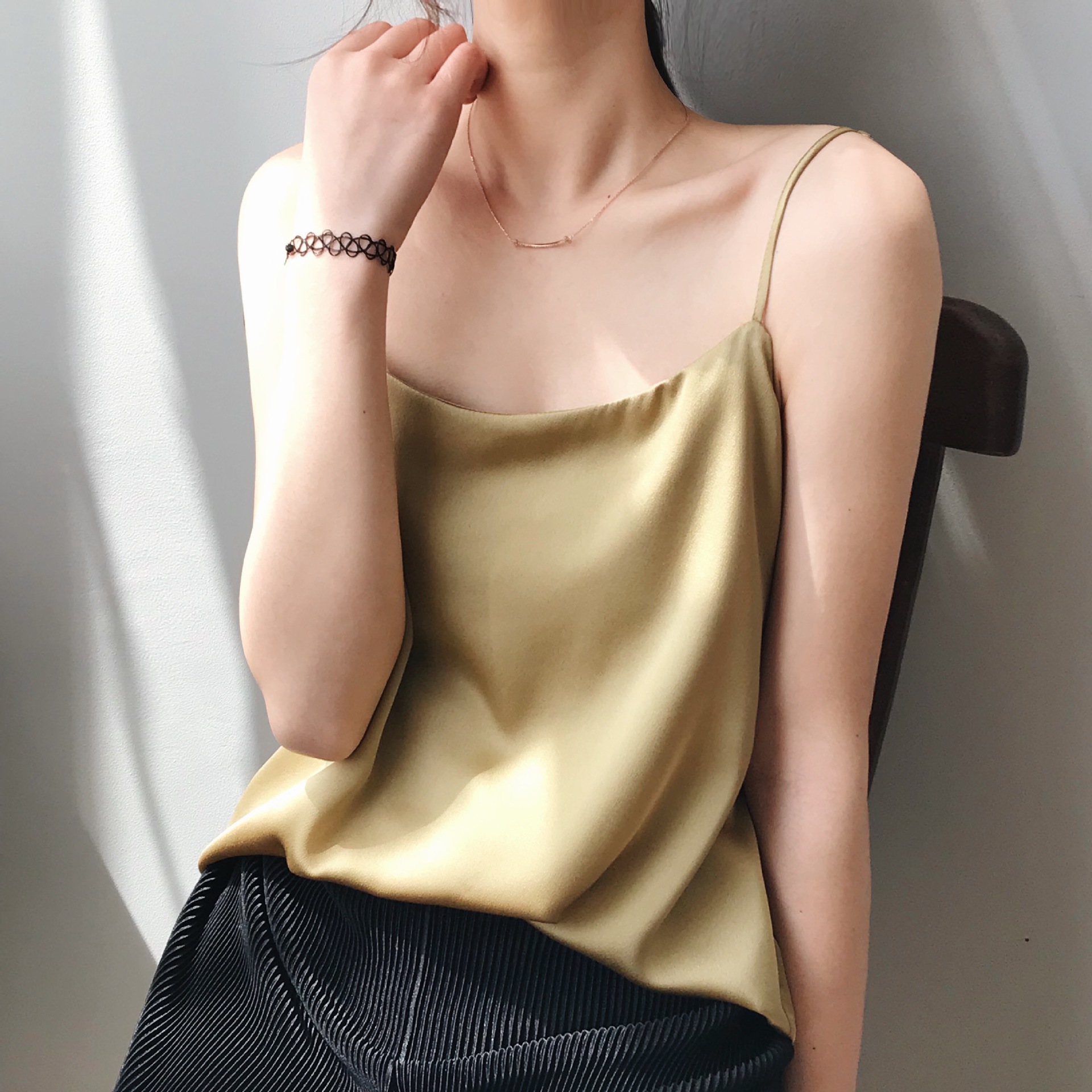 Summer New Inner Wear Single Wear Textured Satin Spaghetti Strap Small Sling Vest For Women