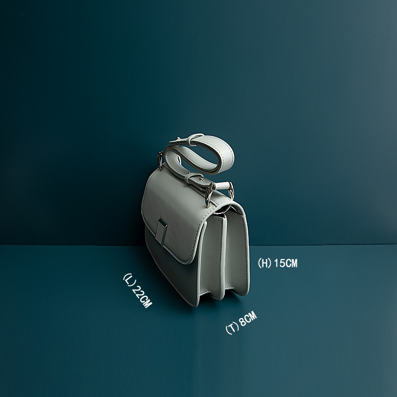 Niche Design Women's Genuine Leather Messenger Shoulder Bag