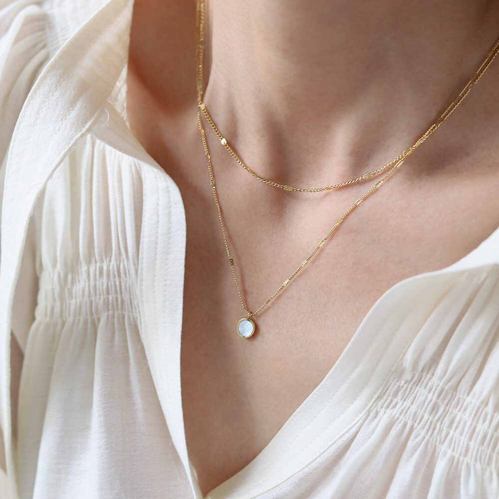 Women's Fashionable Circular Geometric Clavicle Chain