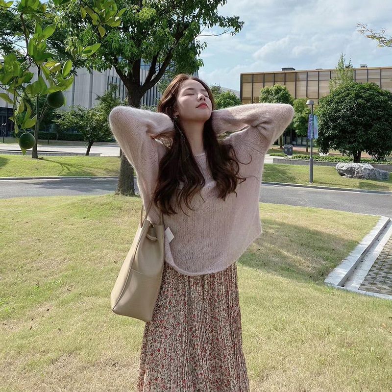 Fashion Ladies Knitted Sweater Floral Skirt Suit