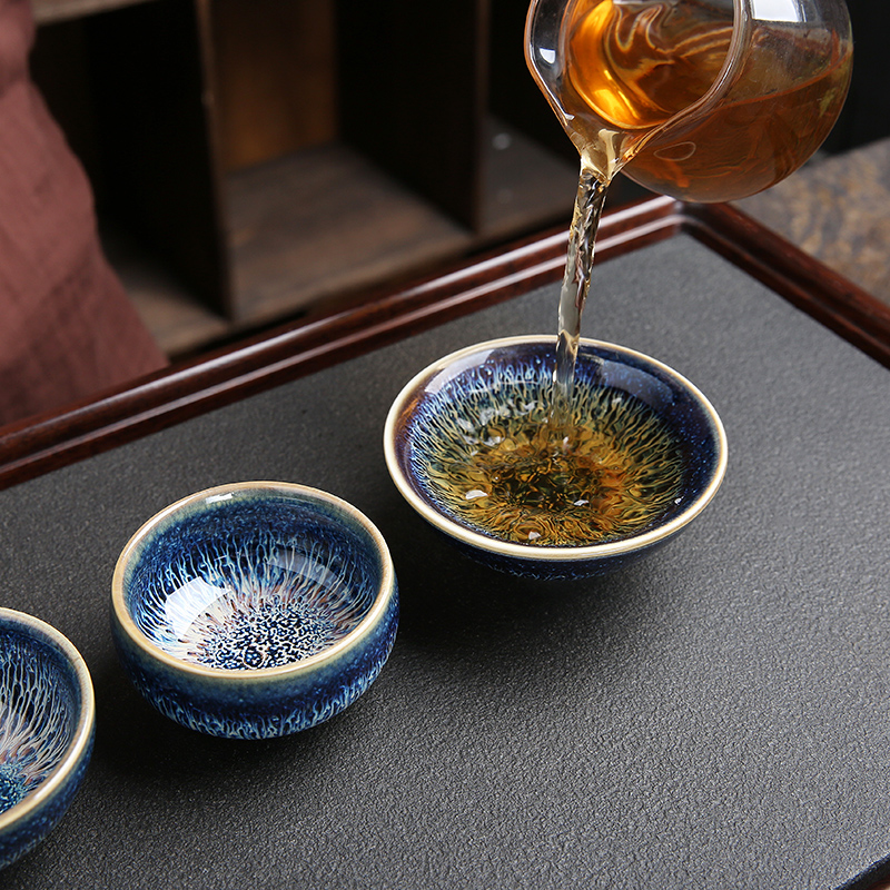 retro stiilis kung fu teekauss